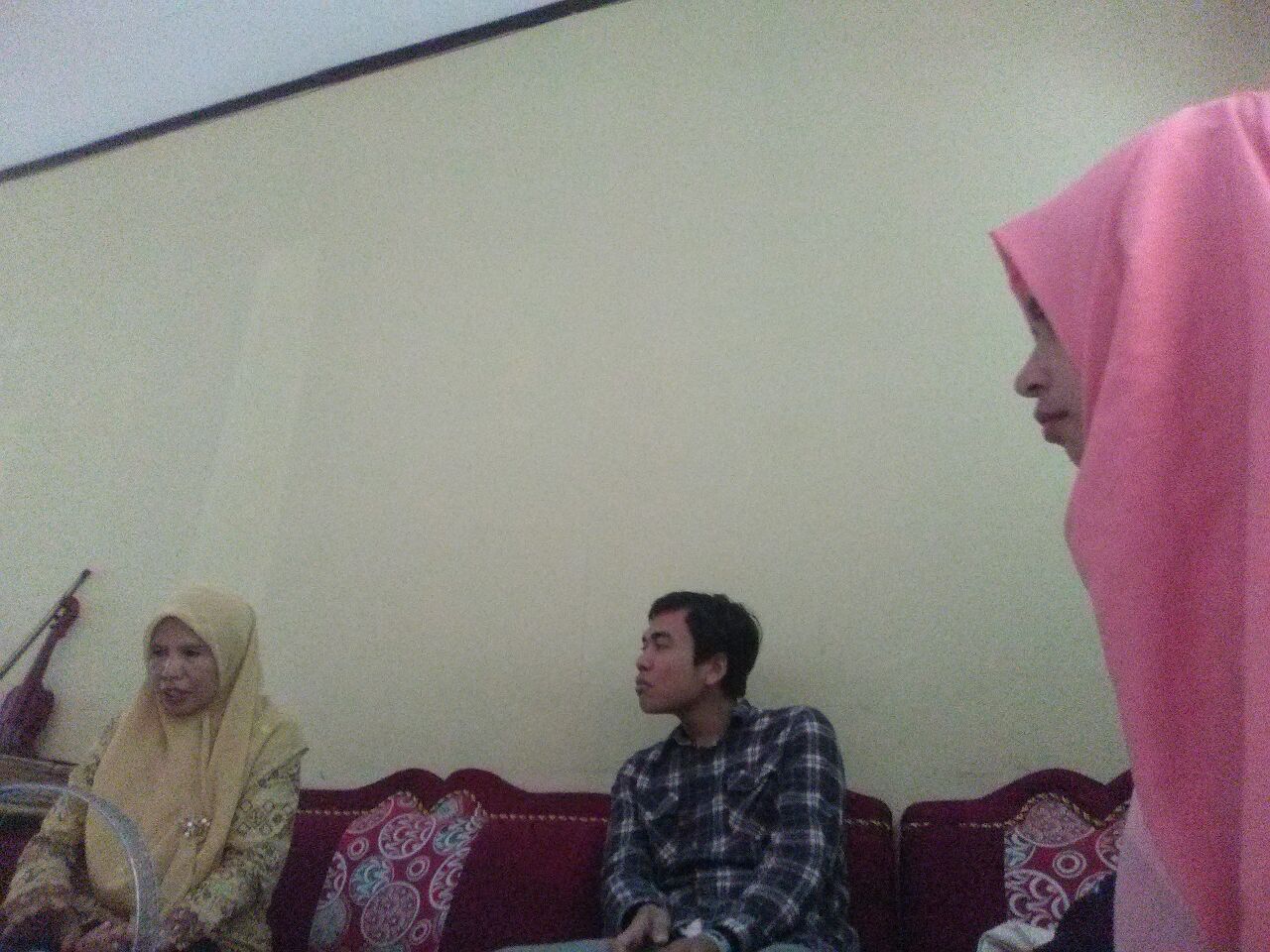 Berkunjung Ke Sekolah-Sekolah