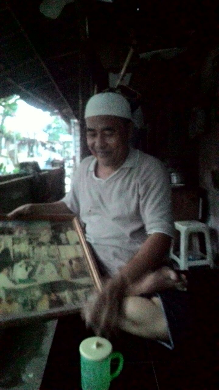 Melihat Proses H. Muzhar